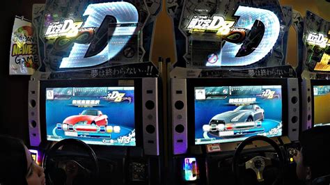  Initial D: Arcade Racingeikkaa Havaintuvilla Silmänkääntöillä!